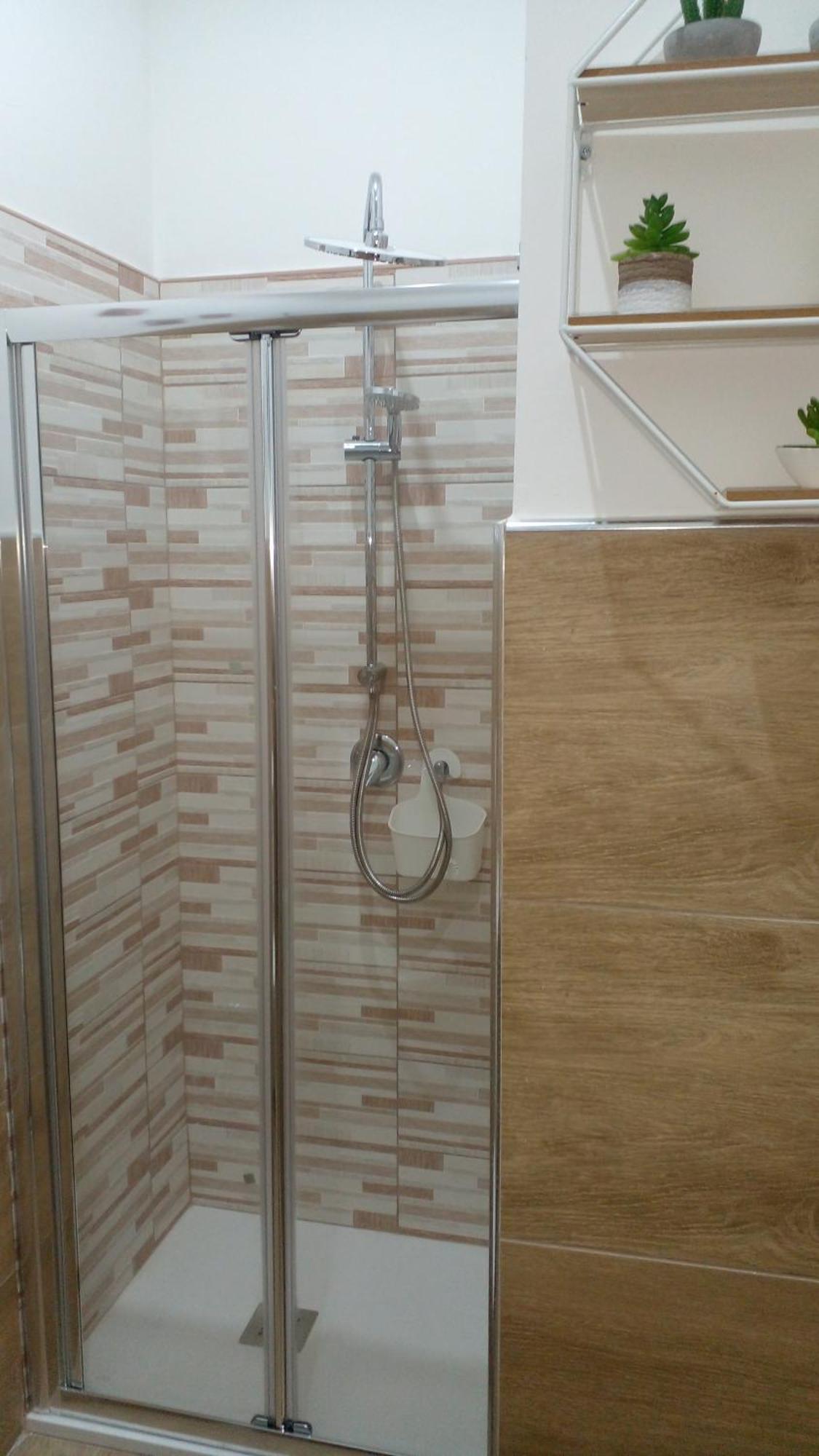 Hotel Locazione Turistica Madera Bari Esterno foto