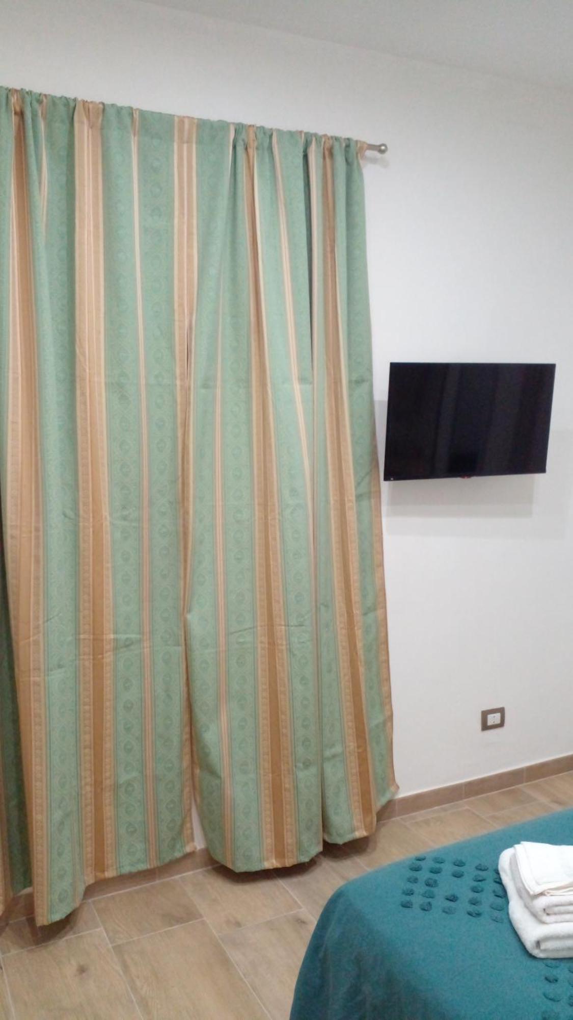 Hotel Locazione Turistica Madera Bari Esterno foto