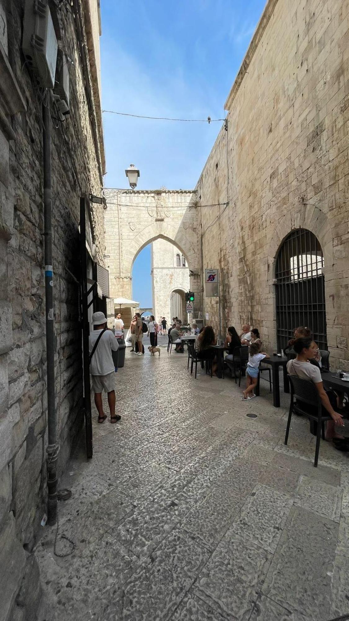 Hotel Locazione Turistica Madera Bari Esterno foto